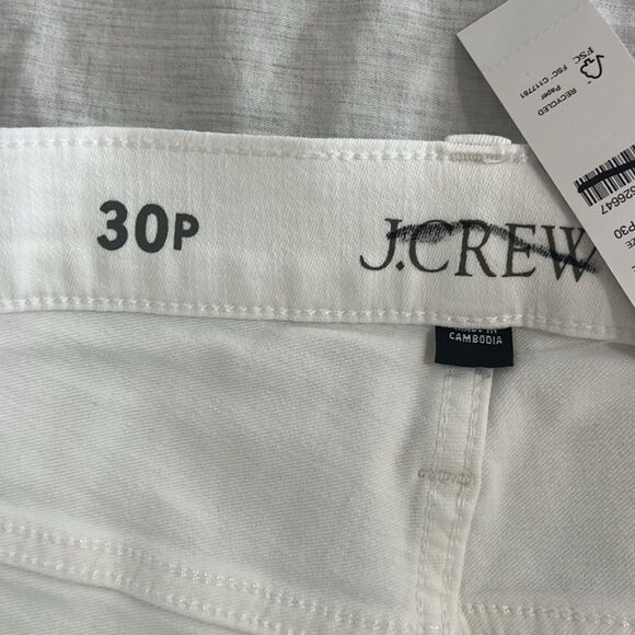 J. Crew Petite mid-rise kickout jean straight white Size 30P - Picture 7 of 12
